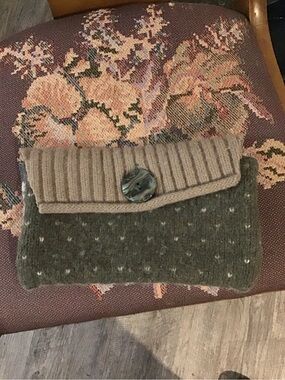 Knit Fold-Over Wristlet Clutch in Olive Green and Beige